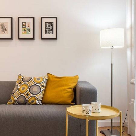 Three Bedroom Apartment In Historical Centre -Bairro Alto Лиссабон Экстерьер фото