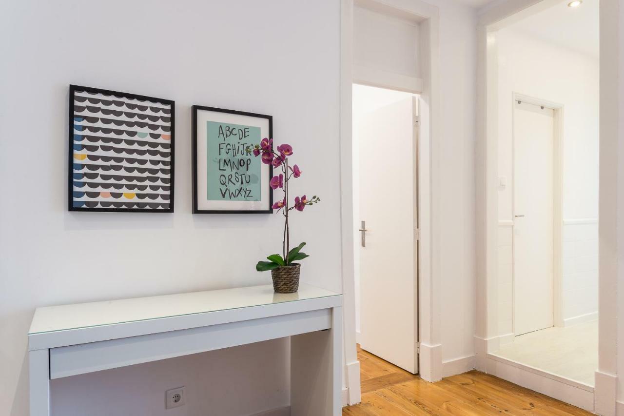 Three Bedroom Apartment In Historical Centre -Bairro Alto Лиссабон Экстерьер фото